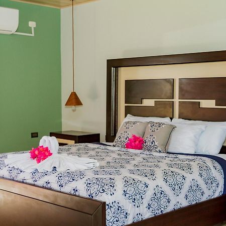 Hotel Margarita And Tour Operator Drakes Bay Eksteriør bilde
