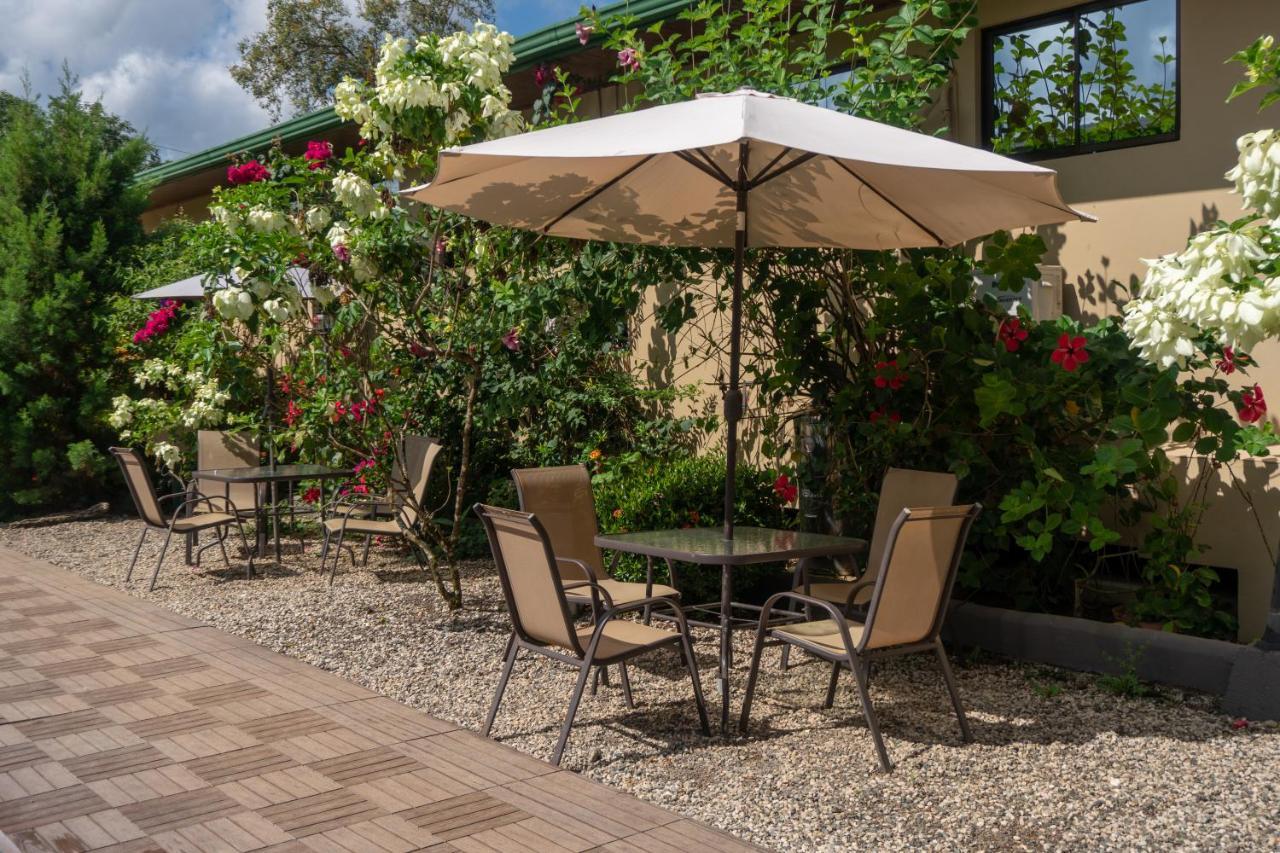 Hotel Margarita And Tour Operator Drakes Bay Eksteriør bilde